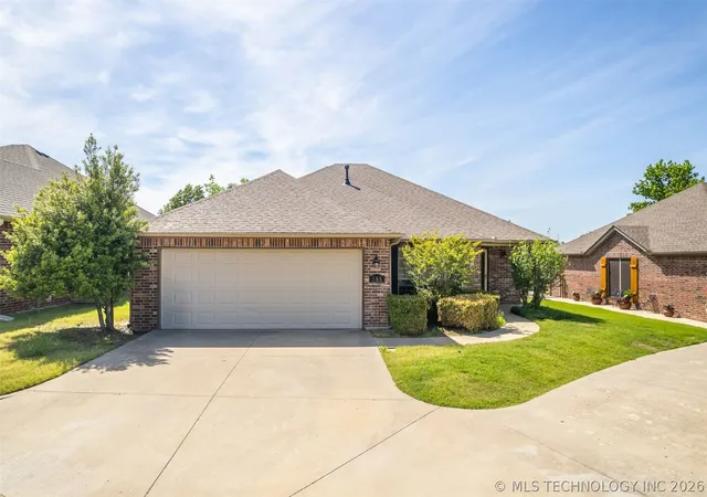 1st image of 566 S 22nd Pl, Collinsville, OK 74021 | MLS# 2614321
