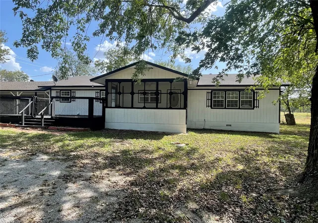 Photo 2 of Sale Pending at 22701 Ns 421 Rd, Nowata, OK 74048 | MLS# 2614029 | Listing updated on 2026-10-05