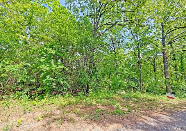 1st image of 1 Homestead Ln, Canadian, OK 74425 | MLS# 2614569