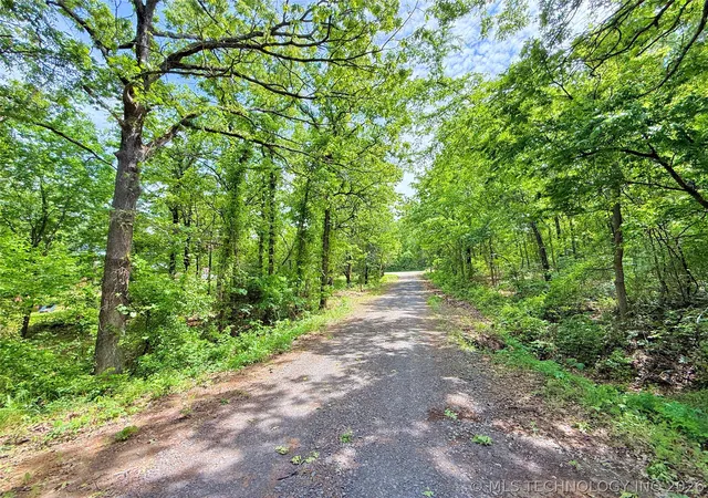 2nd image of 1 Homestead Ln, Canadian, OK 74425 | MLS# 2614569