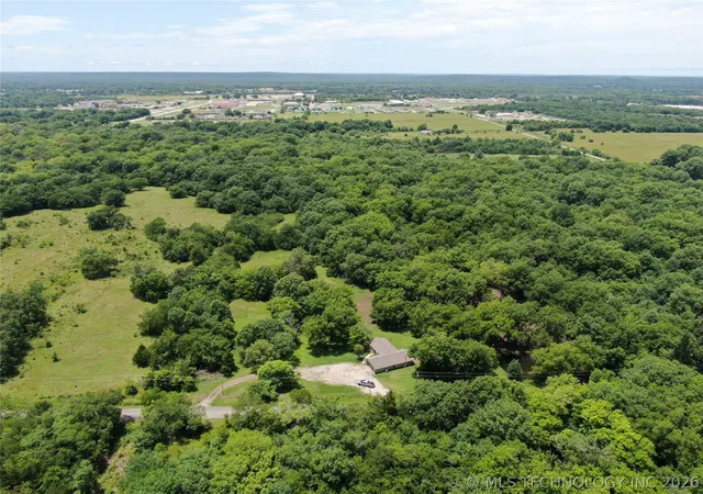 15th image of 2018 N Mission Ln, Okmulgee, OK 74447 | MLS# 2614580