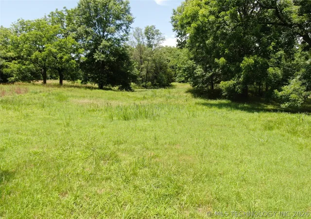 2nd image of 2018 N Mission Ln, Okmulgee, OK 74447 | MLS# 2614580