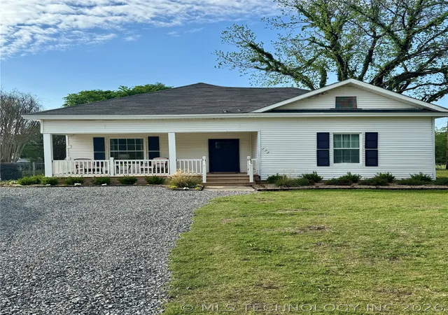 Photo 1 of Sale Pending at 112 E Maple St, Fort Gibson, OK 74434 | MLS# 2614392 | Listing updated on 2026-08-20