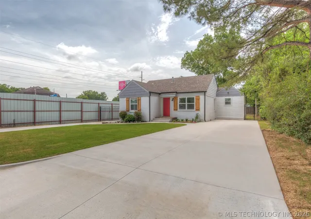 Photo 2 of Single family home for sale at 938 S Sandusky Ave, Tulsa, OK 74112 | MLS# 2614552 | Listing updated on 2026-08-20