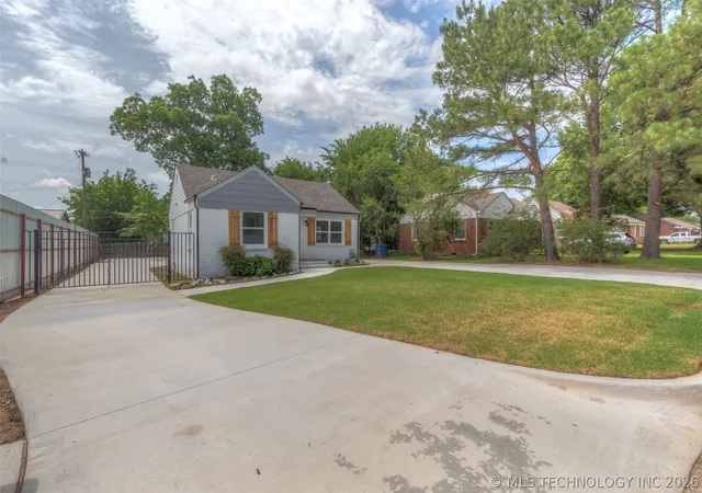 Photo 2 of Single family home for sale at 938 S Sandusky Ave, Tulsa, OK 74112 | MLS# 2614552 | Listing updated on 2026-08-20