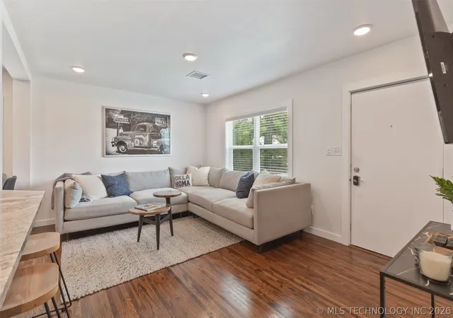 Photo 4 of Single family home for sale at 938 S Sandusky Ave, Tulsa, OK 74112 | MLS# 2614552 | Listing updated on 2026-08-20
