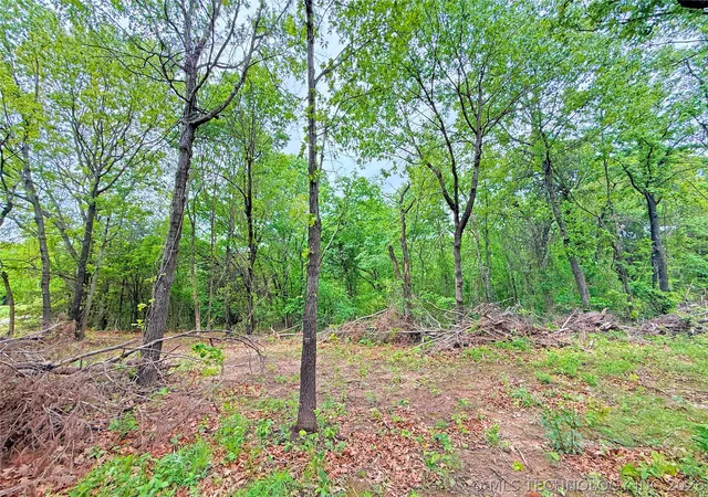 Photo 1 of Land for sale at 34 Holiday Ln, Eufaula, OK 74432 | MLS# 2614661 | Listing updated on 2026-08-24