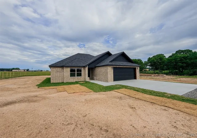 3rd image of 18040 S Vaughn Rd, Hulbert, OK 74441 | MLS# 2614643