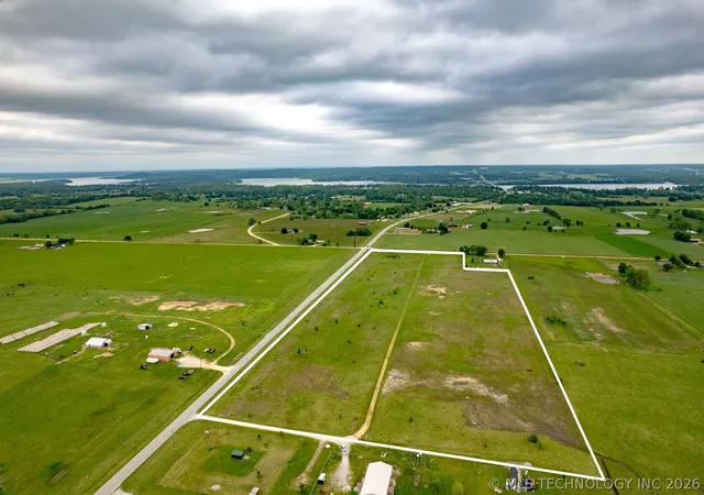1st image of 30 S Hwy 10, Grove, OK 74344 | MLS# 2614624