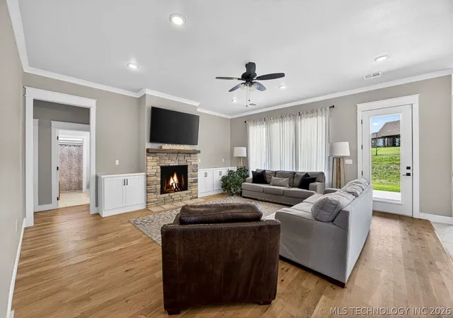 Photo 4 of Single family home for sale at 10102 Ratliff Dr, Claremore, OK 74017 | MLS# 2614623 | Listing updated on 2026-05-18