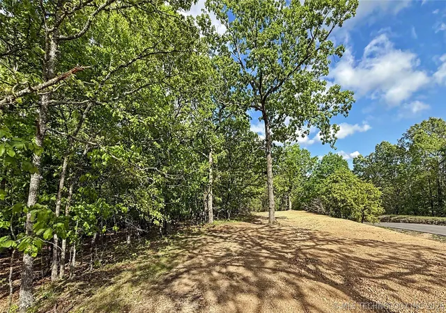 Photo 1 of Sale Pending at 312 Crossroads Dr, Kansas, OK 74347 | MLS# 2614752 | Listing updated on 2026-08-26