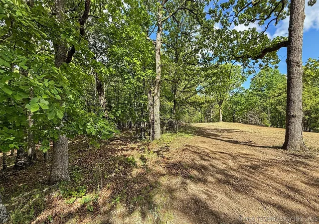 Photo 3 of Sale Pending at 312 Crossroads Dr, Kansas, OK 74347 | MLS# 2614752 | Listing updated on 2026-08-26