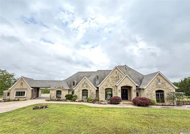 Homes for sale in Fort Gibson, OK | 8199 W 800 Rd, Fort Gibson, OK 74434 | MLS# 2614763