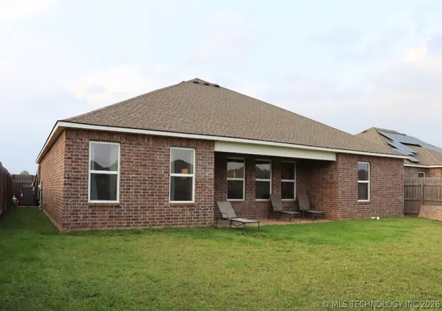 Homes for sale in Bixby, OK | 7500 E 159Th Pl S, Bixby, OK 74008 | MLS# 2614792
