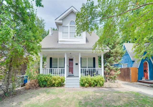 Homes for sale in Tulsa, OK | 1031 E 36th St, Tulsa, OK 74105 | MLS# 2612454
