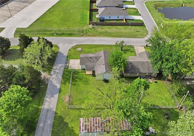 Homes for sale in Kellyville, OK | 102 W Ruth St, Kellyville, OK 74039 | MLS# 2614800
