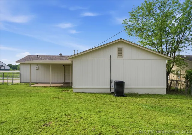 Homes for sale in Kellyville, OK | 102 W Ruth St, Kellyville, OK 74039 | MLS# 2614800