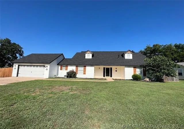 Homes for sale in Cleveland, OK | 911 N Ponca Dr, Cleveland, OK 74020 | MLS# 2614277