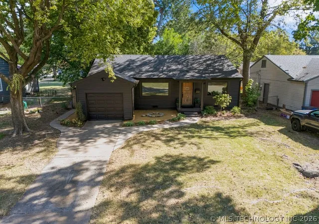 Homes for sale in Tulsa, OK | 4907 S Boston Ave, Tulsa, OK 74105 | MLS# 2614760