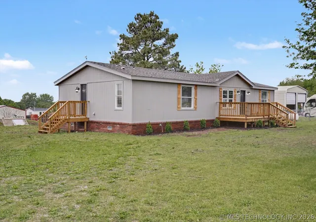 Homes for sale in Oologah, OK | 14042 S Crestview Rd, Oologah, OK 74053 | MLS# 2613941