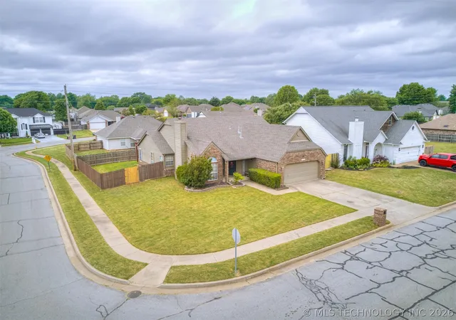 Homes for sale in Bixby, OK | 11334 S 106Th East Ave, Bixby, OK 74008 | MLS# 2614645