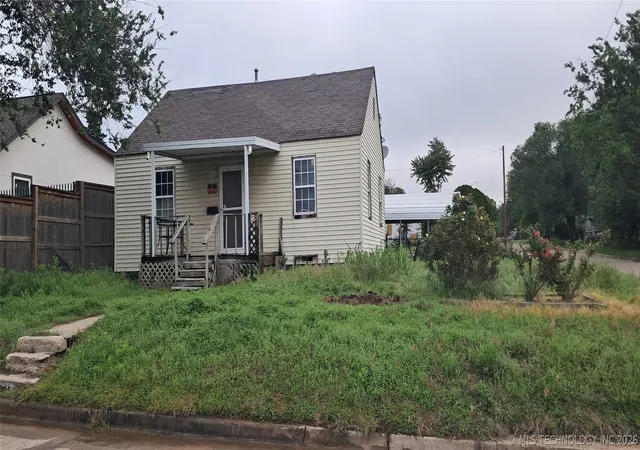 2nd image of 2721 E Latimer Ct, Tulsa, OK 74110 | MLS# 2614938