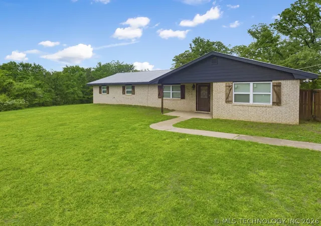 Homes for sale in Atoka, OK | 674 S Ethan Allen Dr, Atoka, OK 74525 | MLS# 2614883