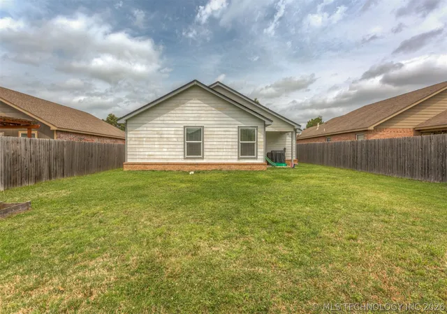 Homes for sale in Jenks, OK | 4118 W 104th St S, Jenks, OK 74037 | MLS# 2612741