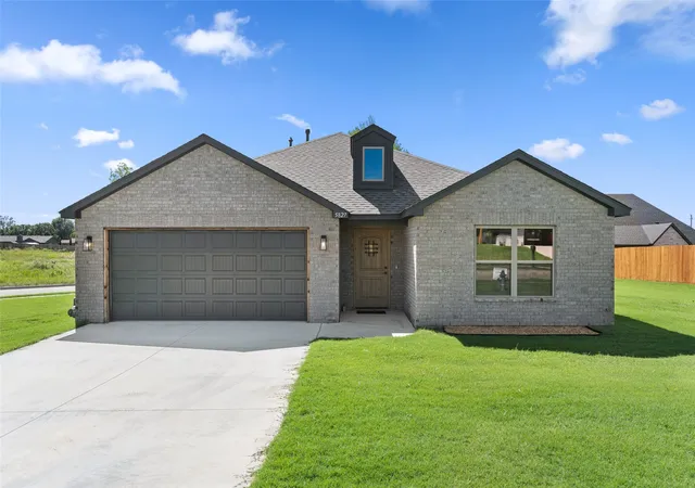 Photo 1 of Single family home for sale at 5827 Coldspring Ln, Bartlesville, OK 74006 | MLS# 2614962 | Listing updated on 2026-10-05