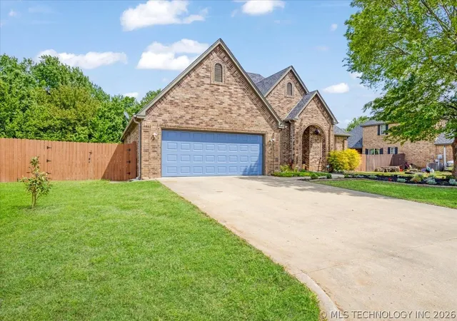2nd image of 1008 Beretta Blvd, Durant, OK 74701 | MLS# 2614562