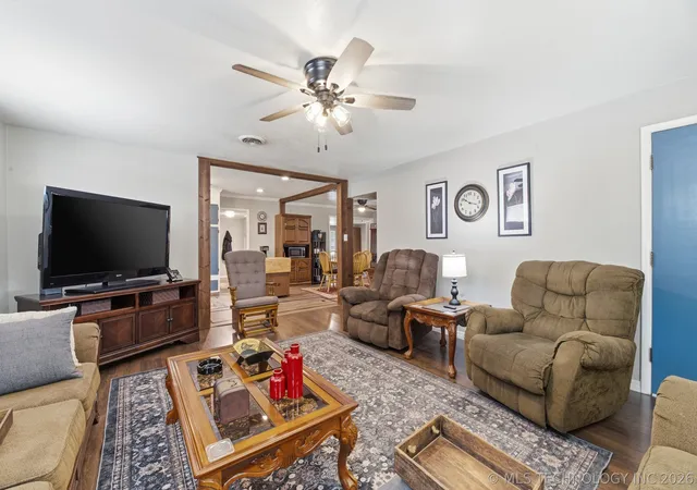 Homes for sale in Cleveland, OK | 707 W Caddo St, Cleveland, OK 74020 | MLS# 2614879