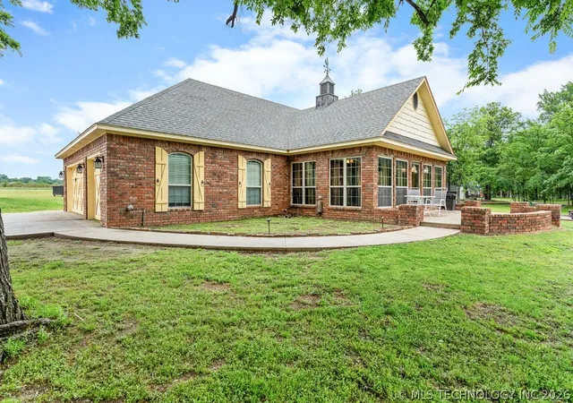 Photo 1 of Single family home for sale at 1712 Beach Landing Dr, Kingston, OK 73439 | MLS# 2615052 | Listing updated on 2026-08-27
