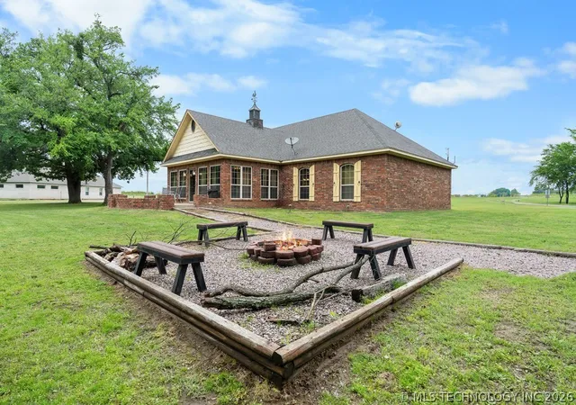 Photo 3 of Single family home for sale at 1712 Beach Landing Dr, Kingston, OK 73439 | MLS# 2615052 | Listing updated on 2026-08-27