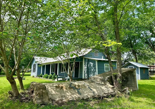 12th image of 408 S Clark St, Coalgate, OK 74538 | MLS# 2615053