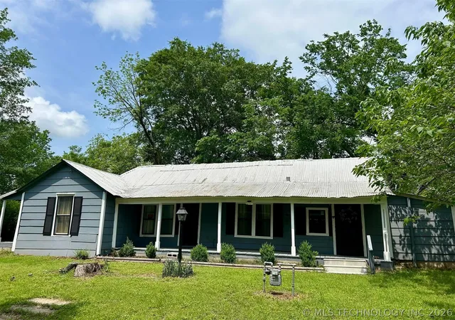 1st image of 408 S Clark St, Coalgate, OK 74538 | MLS# 2615053