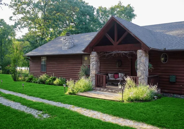 Photo 1 of Single family home for sale at 2897 N Lakeside Cir, Atoka, OK 74525 | MLS# 2615057 | Listing updated on 2026-08-23