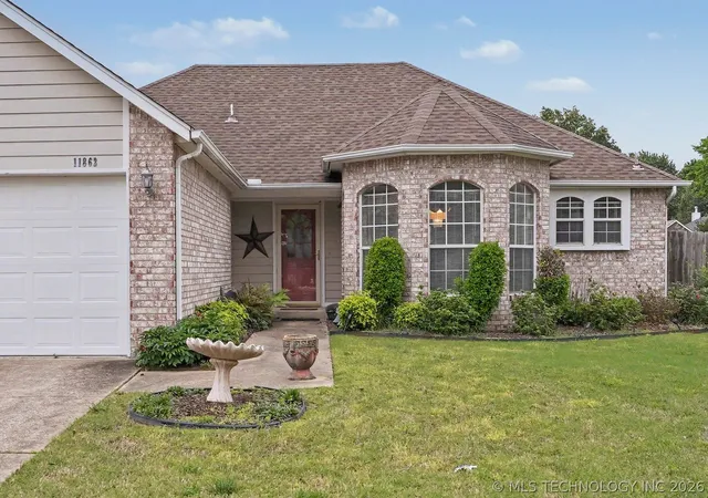 Homes for sale in Coweta, OK | 11862 S 269Th East Ave, Coweta, OK 74429 | MLS# 2615138