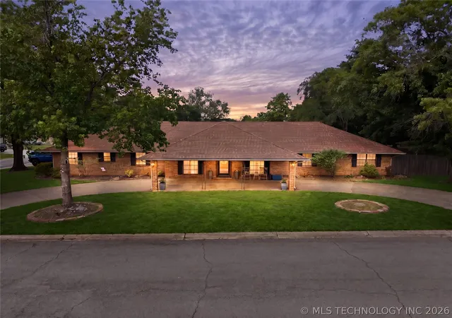 Photo 1 of Single family home for sale at 1613 S Colonial Cir, Sallisaw, OK 74955 | MLS# 2614361 | Listing updated on 2026-05-26