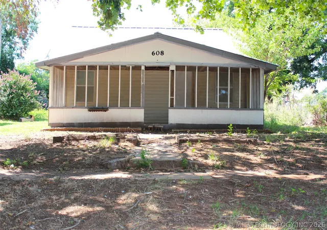 Homes for sale in Ryan, OK | 608 Lincoln St, Ryan, OK 73565 | MLS# 2615225