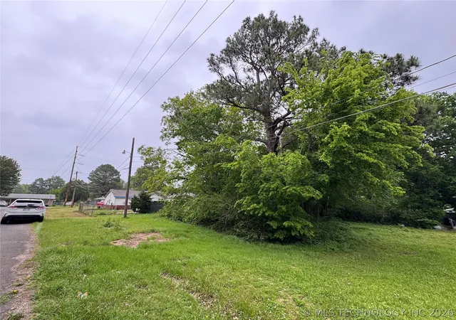 Photo 3 of Land for sale at 401 S Hall Ave, Wagoner, OK 74467 | MLS# 2615287 | Listing updated on 2026-07-13