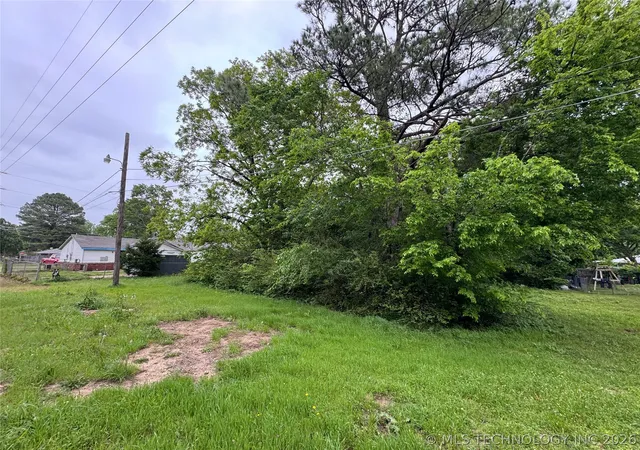 Photo 4 of Land for sale at 401 S Hall Ave, Wagoner, OK 74467 | MLS# 2615287 | Listing updated on 2026-07-13