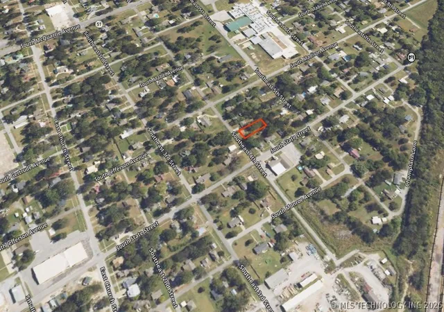 Photo 2 of Land for sale at 504 Se 4th Street, Wagoner, OK 74467 | MLS# 2615295 | Listing updated on 2026-07-29