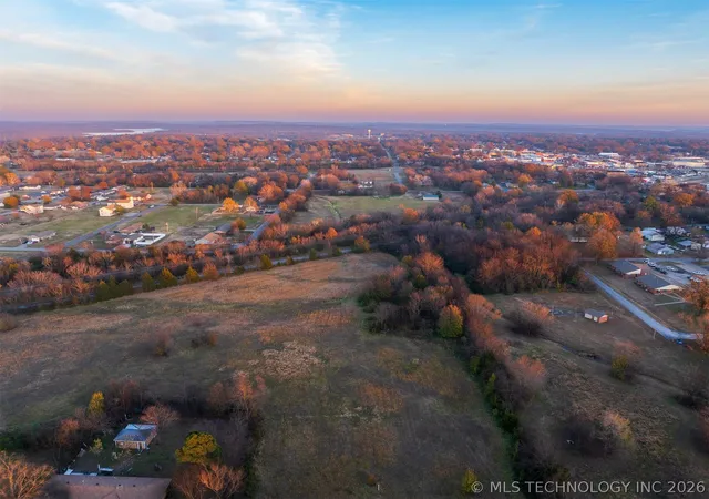 Photo 1 of Land for sale at 8 N Pierce Ave, Wagoner, OK 74467 | MLS# 2615274 | Listing updated on 2026-09-17