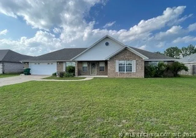 Photo 2 of Single family home for sale at 907 Belmont Ave, Sallisaw, OK 74955 | MLS# 2615321 | Listing updated on 2026-07-21