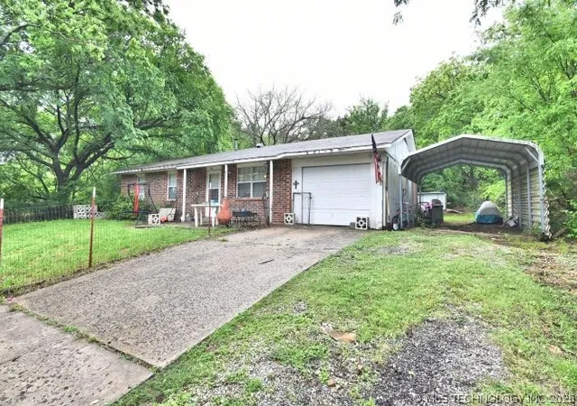 Photo 2 of Sale Pending at 921 S Mullins Ave, Hominy, OK 74035 | MLS# 2615116 | Listing updated on 2026-08-20