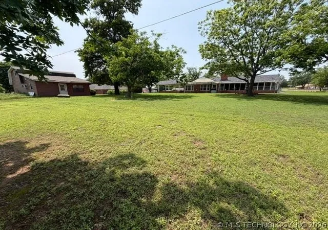 Homes for sale in Holdenville, OK | 202 Sooner, Holdenville, OK 74848 | MLS# 2615403