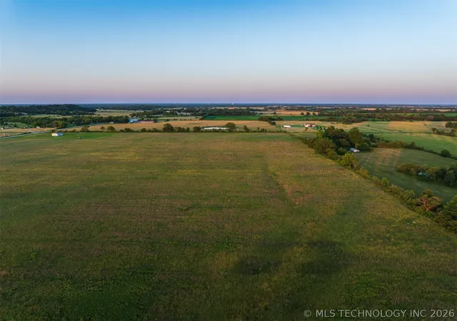 Homes for sale in Miami, OK | 77 Old Hwy 10 Hwy, Miami, OK 74354 | MLS# 2613868