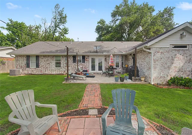 Homes for sale in Stigler, OK | 502 Nw J St, Stigler, OK 74462 | MLS# 2615243