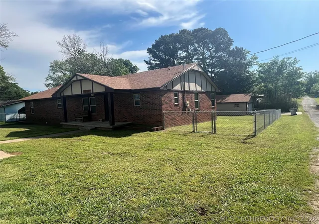 2nd image of 109435 S 4154 Rd, Checotah, OK 74426 | MLS# 2615475