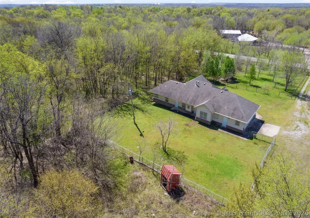 5th image of 6025 E Hwy 20, Claremore, OK 74019 | MLS# 2615391